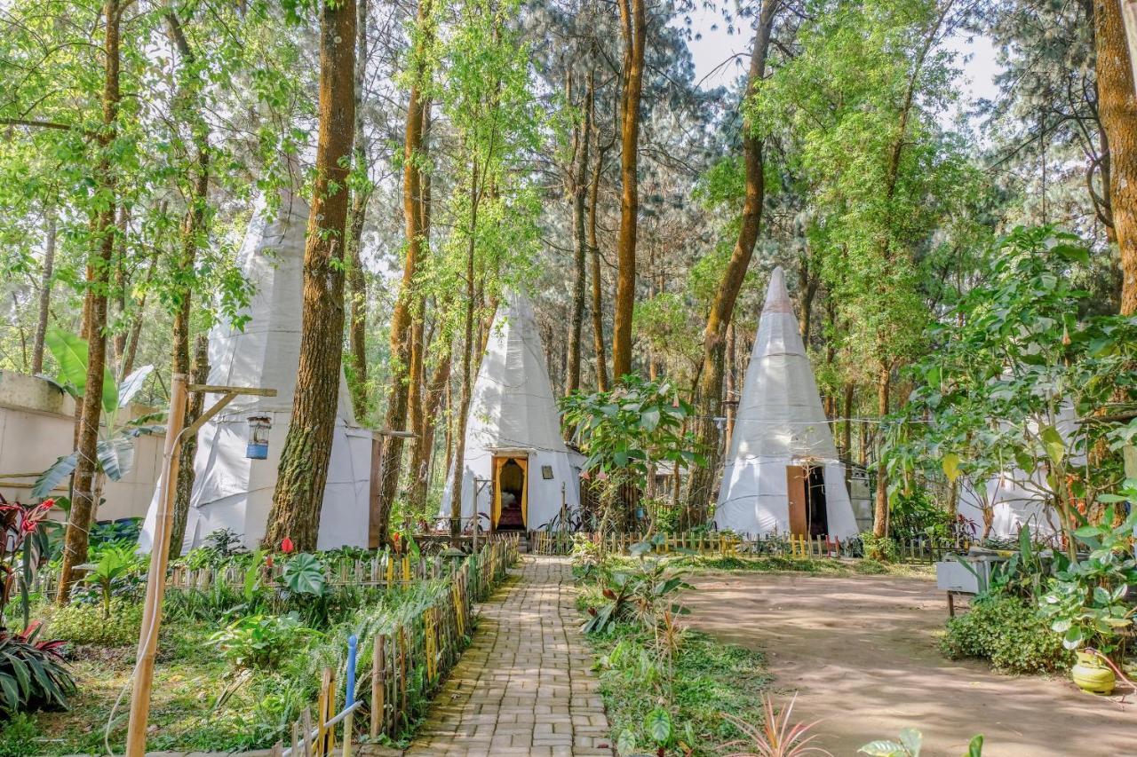 Hotel Reddoorz @ Apache Camp Batu  Exterior foto